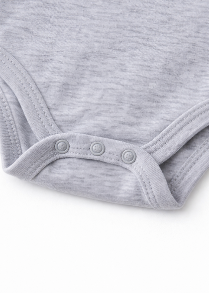 Mameluco/Body  Manga Larga Gris “Hero” con Cohete – Bebé Niño